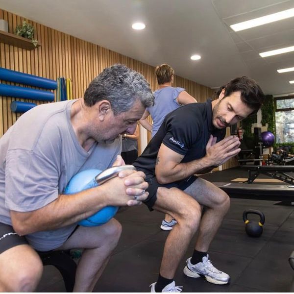 Physio-guided squat rehabilitation at Move Physiotherapy